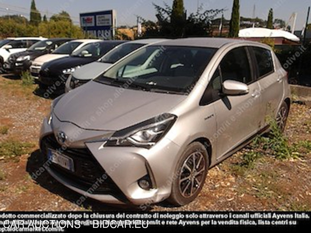 Toyota yaris 1.5 hybrid active hatchback -