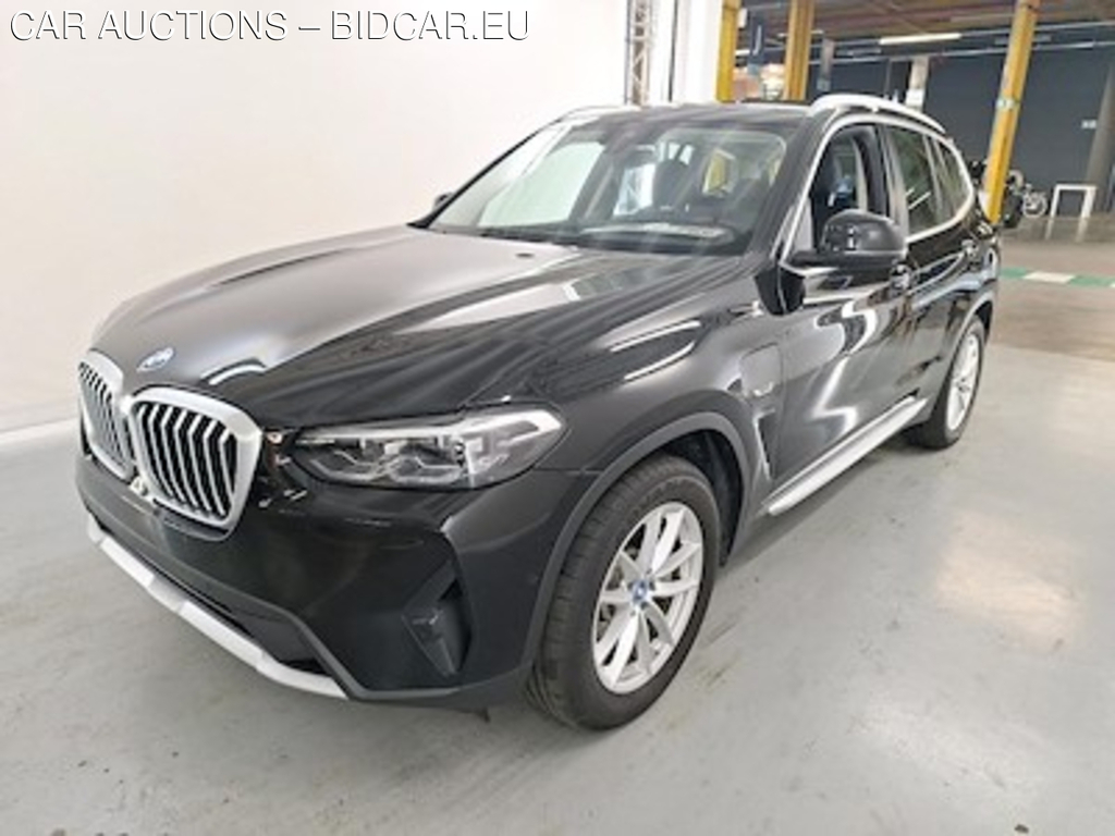 BMW X3 2.0 XDRIVE30E (120KW) AUTO Parking Assistant Plus Business