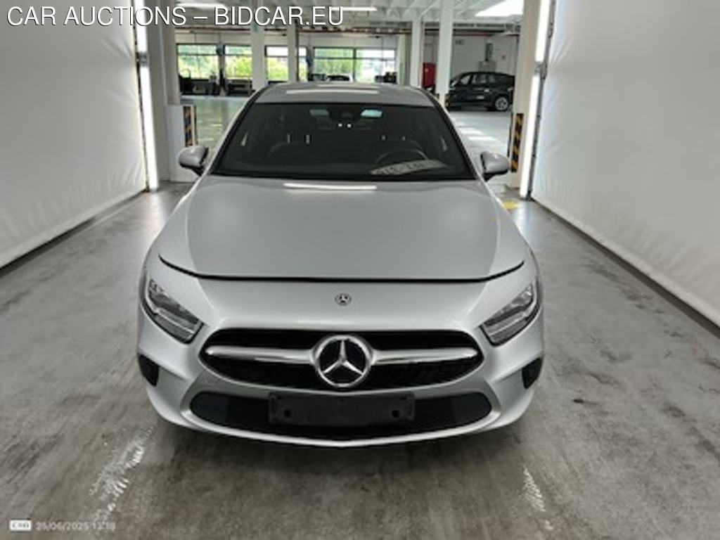 Mercedes-Benz Classe A sedan diesel v177 A 180 d Business Solution