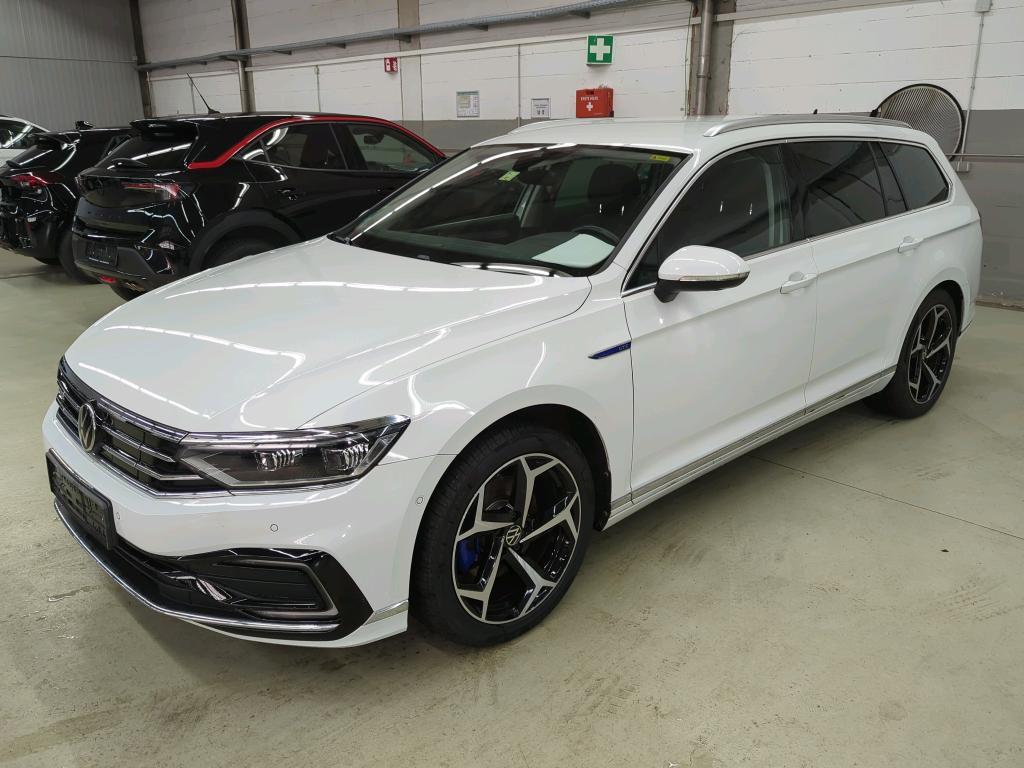 Volkswagen Passat VARIANT 1.4 TSI PLUG-IN-HYBRID DSG GTE, 2021