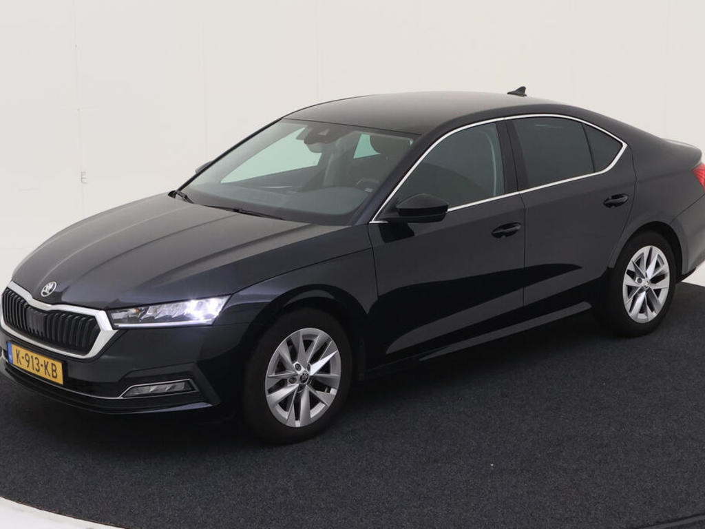Skoda Octavia 1.0 TSI 110PK BUSINESS EDITION+ CAMERA TREKHAAK, 2020