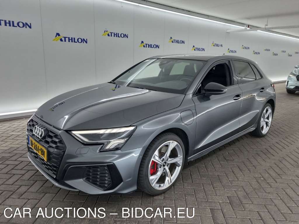 Audi A3 Sportback 45 TFSI E S TRONIC S EDITION COMPETITION 5D 180KW, 2021