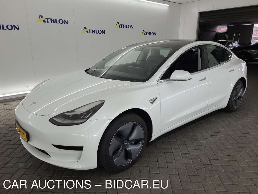 Tesla Model 3 STANDARD RANGE PLUS RWD 4D 225KW, 2020