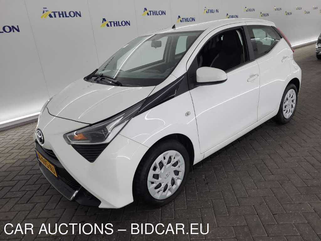 Toyota Aygo 1.0 VVT-I X-PLAY 5D 53KW, 2022