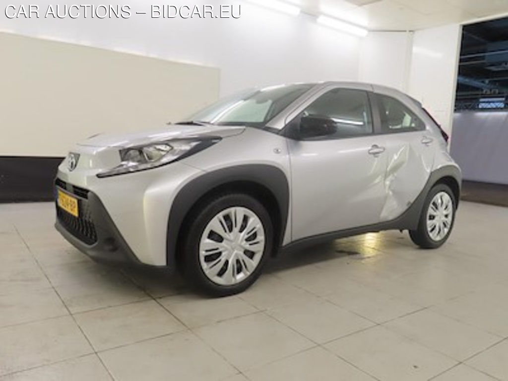 Toyota Aygo X 1.0 VVT-I MT play 5d