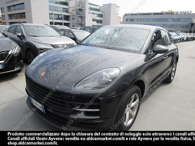 Porsche macan 2.0 sport utility vehicle -