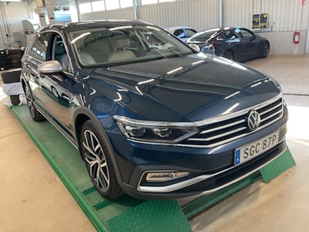 Volkswagen PASSAT Alltrack 2.0 TDI 4Motion 200HK Executive Drag Paket ErgoComfort IQ.Light Skinn Navi