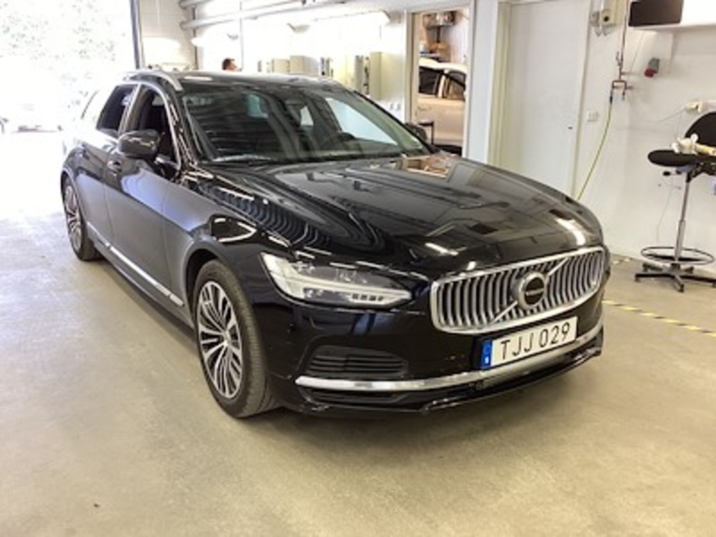 Volvo V90 T6 Recharge AWD Core Edition Ljus