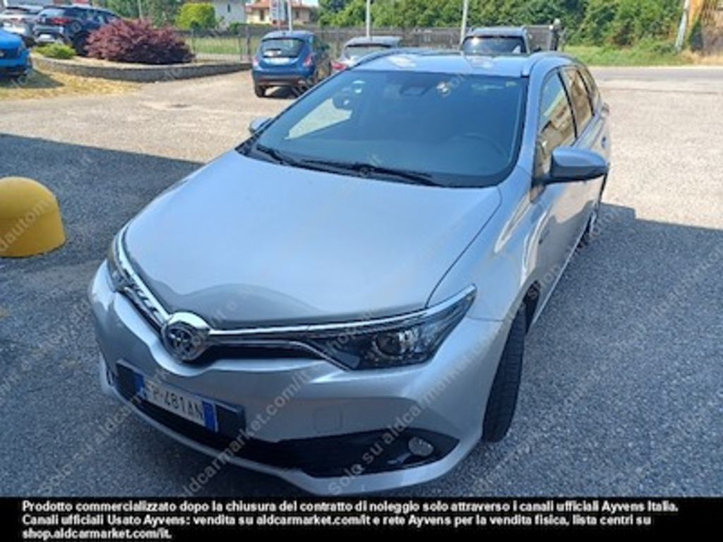 Toyota auris touring sports hybrid business -