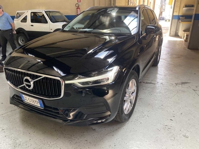 Volvo XC60 D3 Momentum Pro, 2020