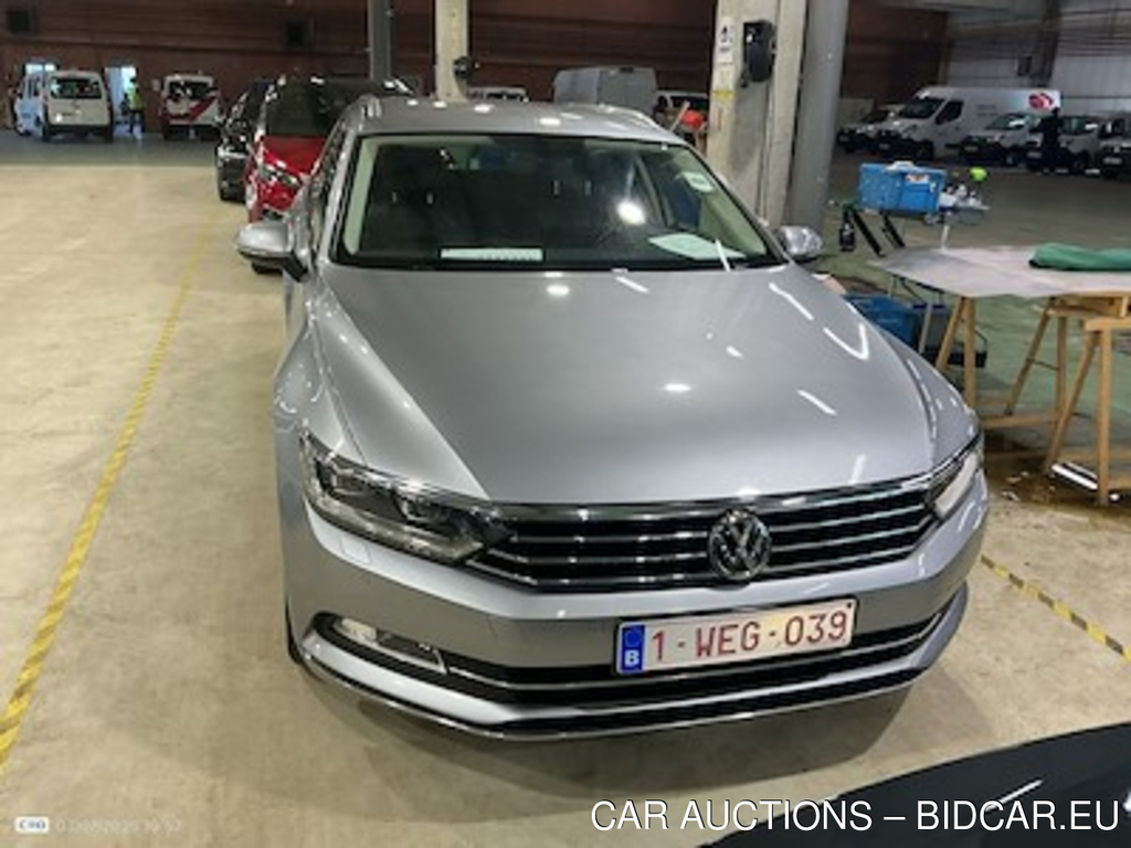 Volkswagen Passat variant diesel - 2015 2.0 TDi SCR Highline Business DSG(EU6.2) STOCK