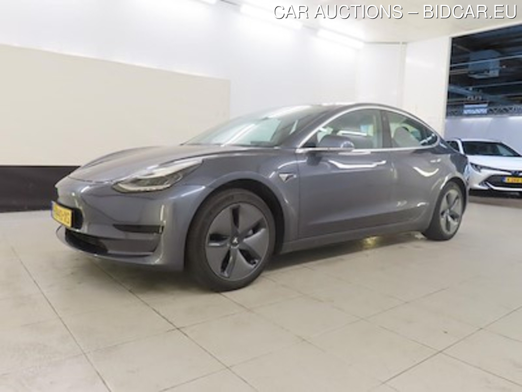 Tesla Model 3 Standard Range Plus RWD 4d