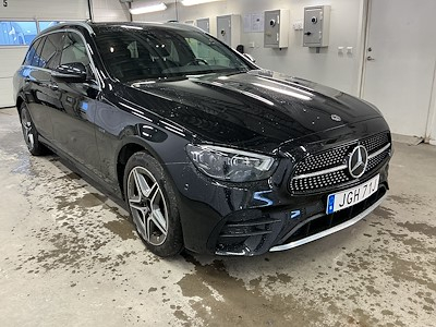 Mercedes-Benz E-Class 300 T de 4MATIC AMG Line Widescreen Varmare Drag MULTIBEAM LED 360-Kamera