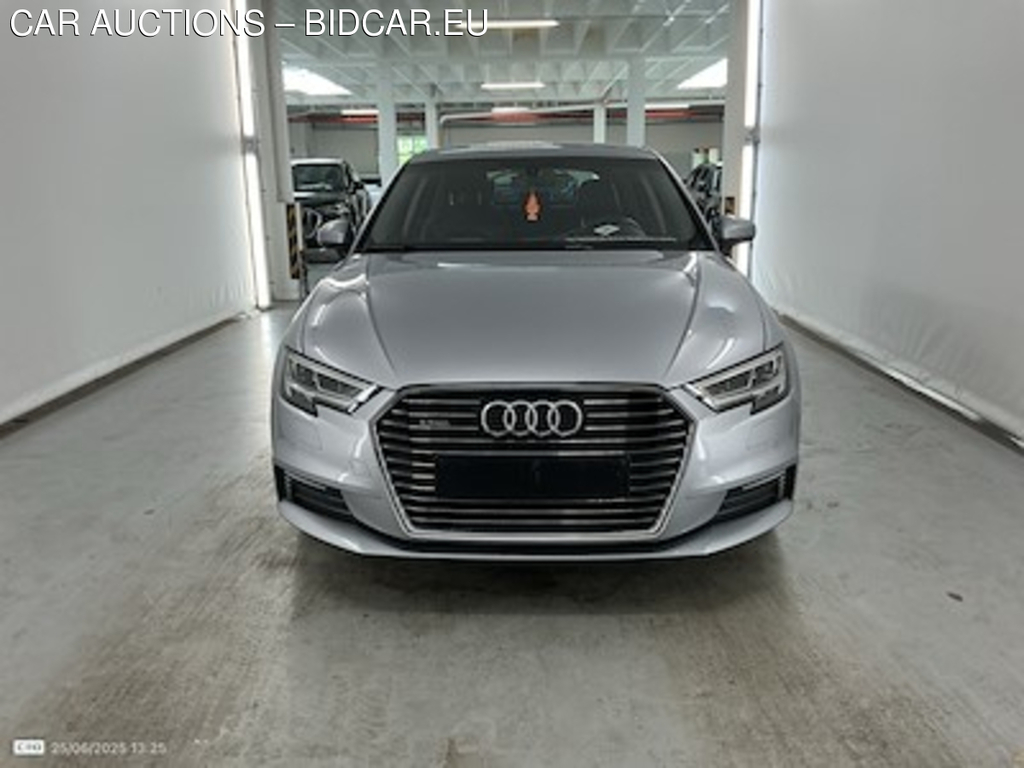 Audi A3 40 TFSI e-tron PHEV S tronic (EU6d-TEMP) Platinum