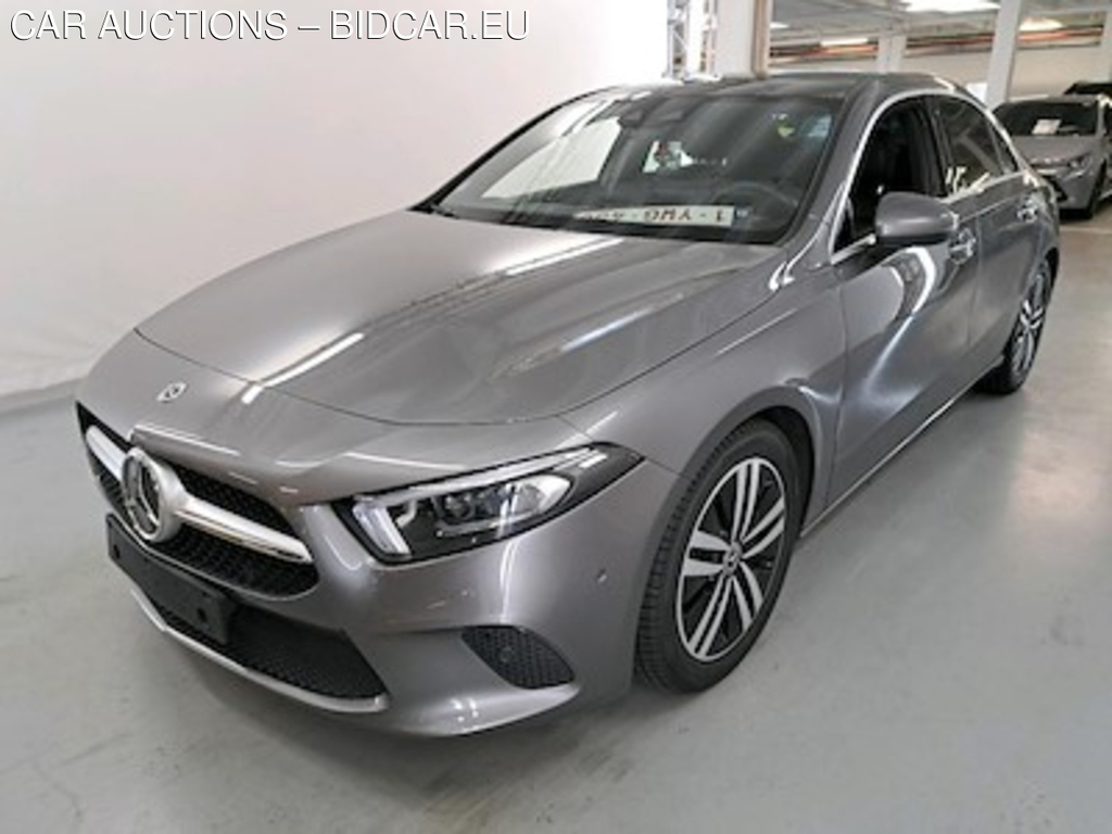 Mercedes-Benz A-class limousine 1.3 A 180 BUSINESS SOLUTION Luxury Business Solution PLUS