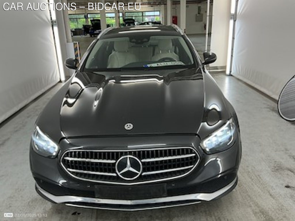 Mercedes-Benz E-Klasse 1.6 E 200 D BUSINESS SOLUTION AUTO