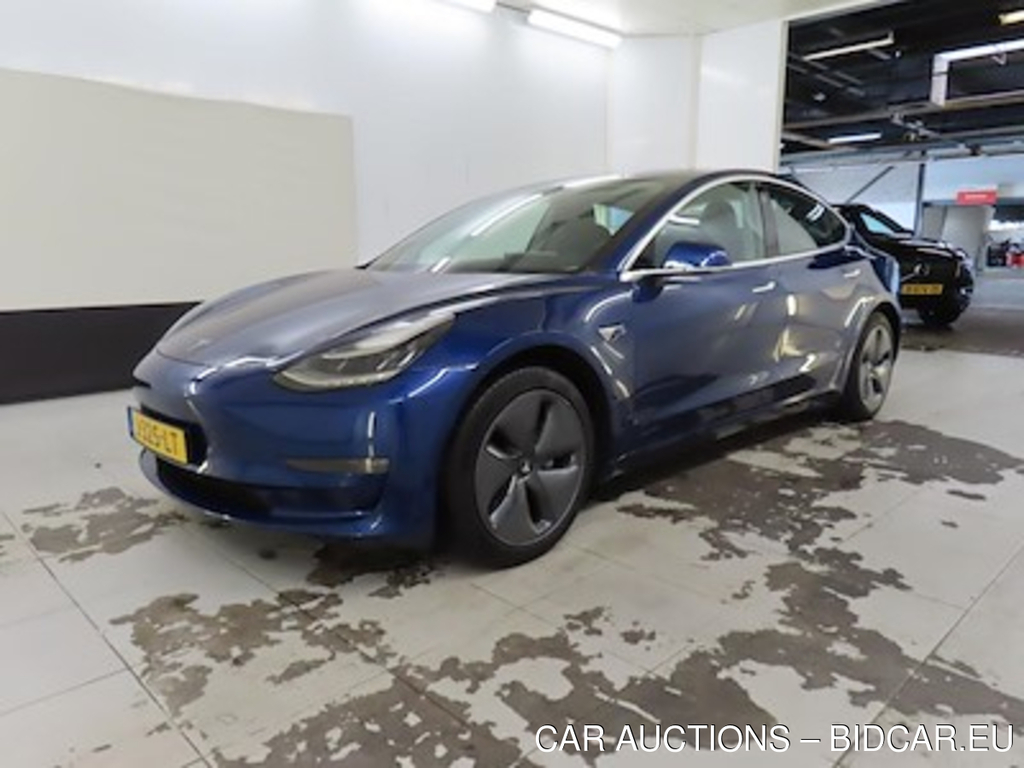 Tesla Model 3 Long Range Dual Motor AWD 4d