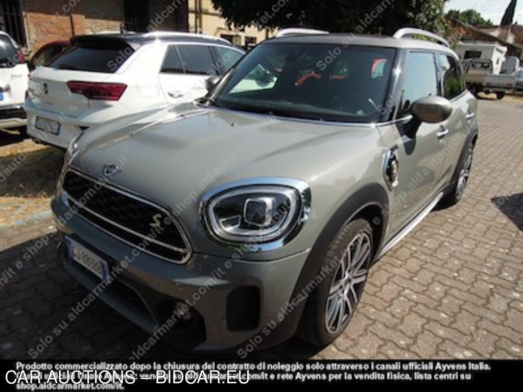 MINI countryman cooper S E yours -