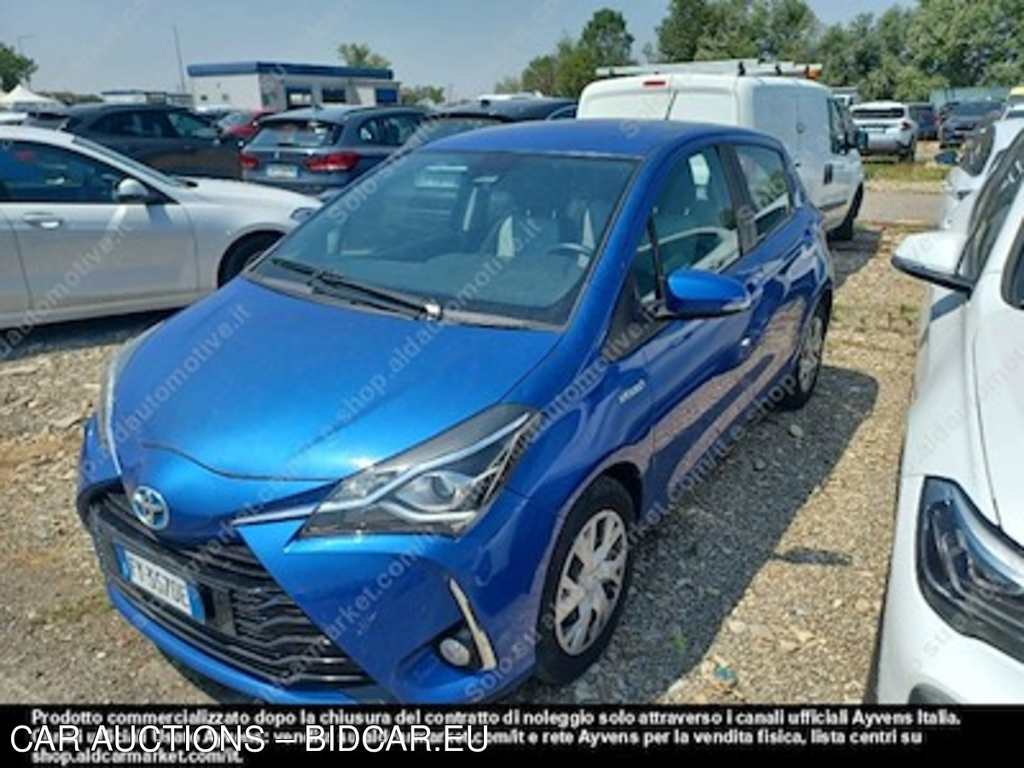 Toyota yaris PC 1.5 hybrid business -