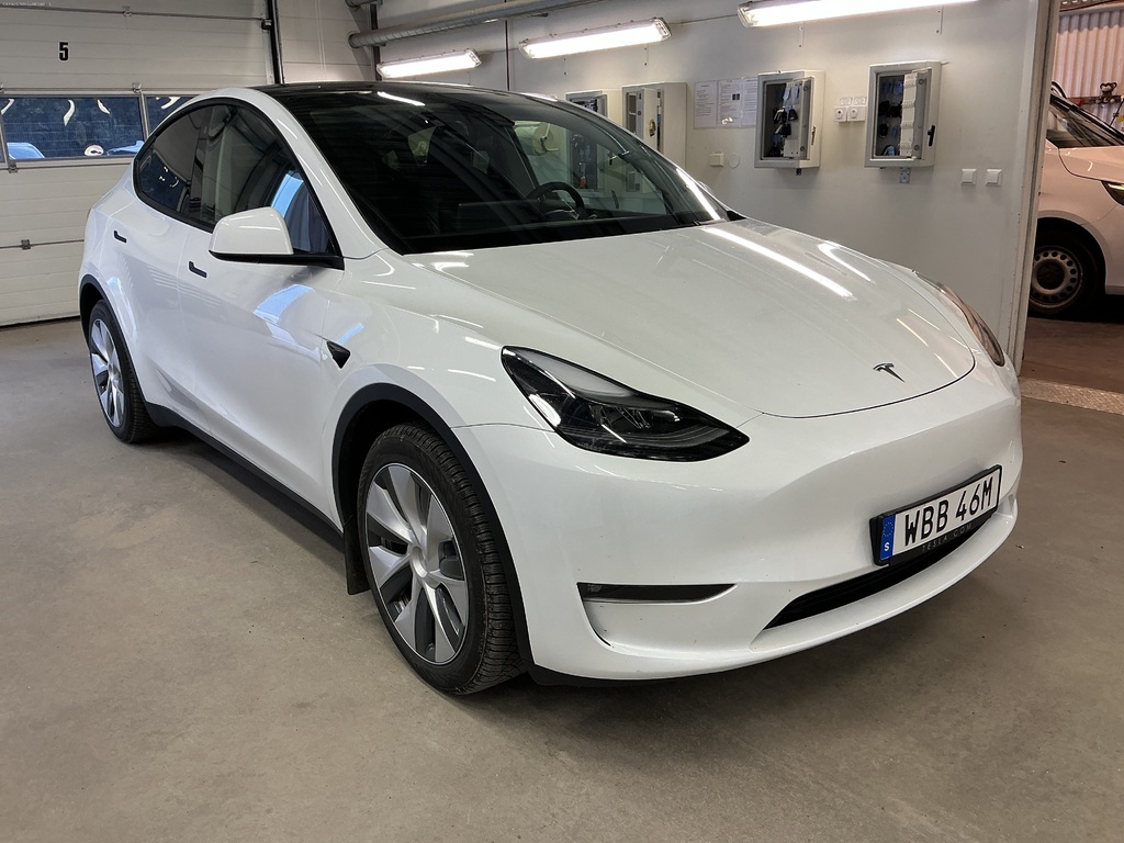 Tesla Model Y Long Range AWD