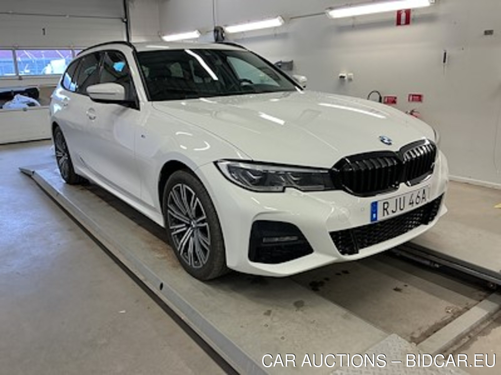 BMW Series 3 330e Touring xDrive M Sport Innovation HuD H/K Drag Laser