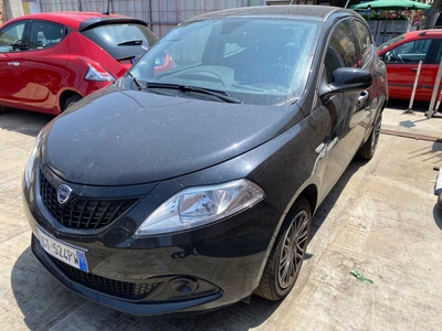 Lancia Ypsilon 1.0 FireFly 70cv Hybrid Oro, 2024