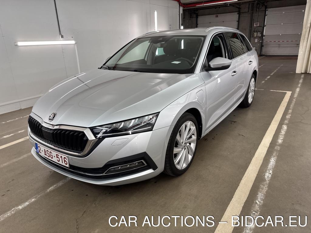 Skoda Octavia combi OCTAVIA COMBI 1.4 TSI PHEV DSG6 CLEVER (PHEV) 150KW/204PK 5D/P AUTO-6, 2021