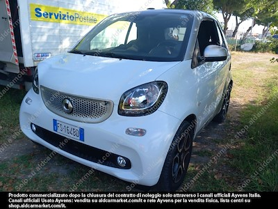 Smart fortwo cabrio 90 0.9 66kw -