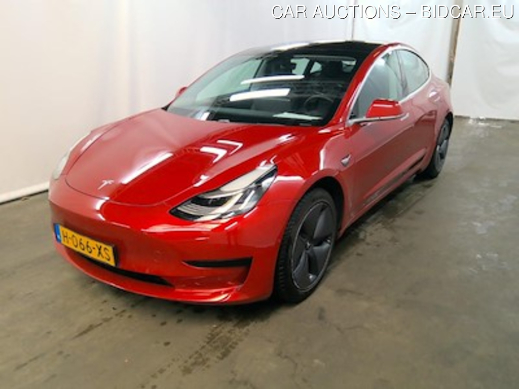 Tesla Model 3 Standard Range Plus RWD 4d