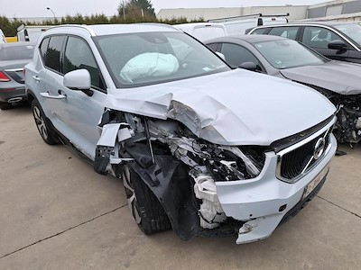 Volvo XC40 1.5 T2 MOMENTUM PRO AUTO
