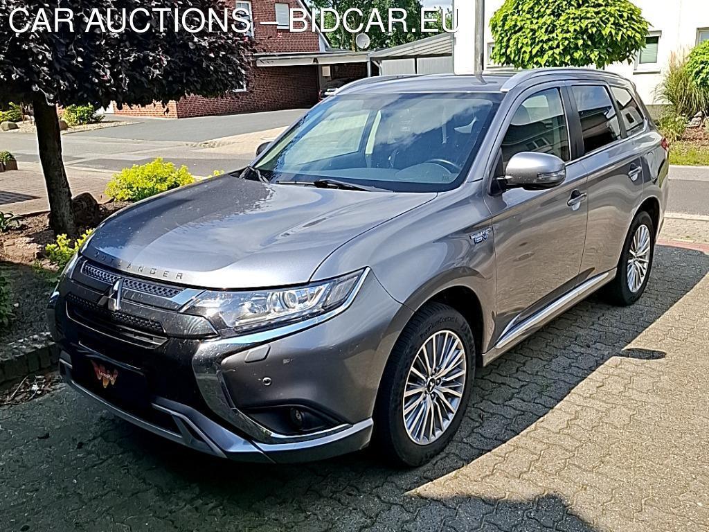 Mitsubishi Outlander 2.4 4WD PLUG-IN HYBRID, 2020