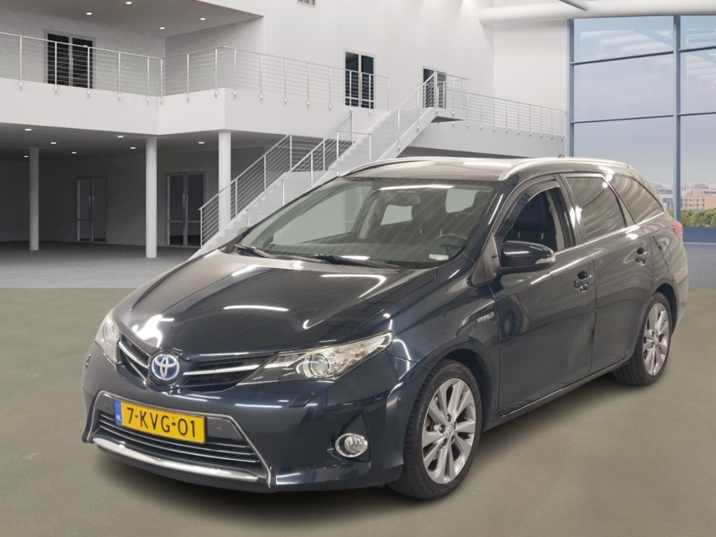 Toyota Auris touring sports 1.8 HYBR. LEASE PRO, 2013