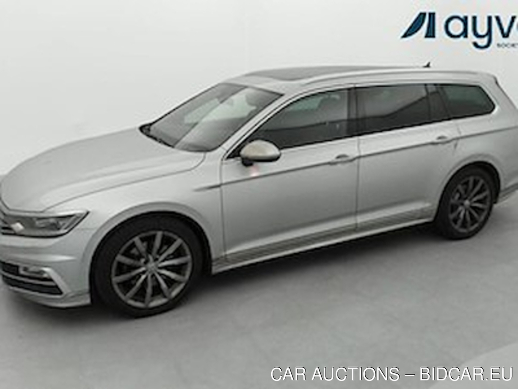 Volkswagen Passat variant 2.0 tdi dsg hig 190 CV R-Line EXT, Toit Pano, Attelage, HUD, GPS, Camera