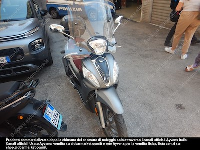 Kymco people one 125i motociclo euro -