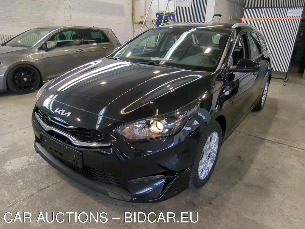 Kia Ceed SW 1.5 T-GDI DCT7 OPF Vision, 2022