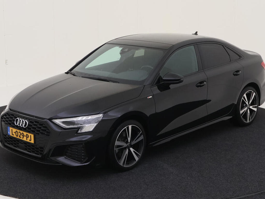 Audi A3 Limousine 30 TFSI 110PK S TRONIC S EDITION PANO MATRIX OPTIEK AMBIENTE, 2021