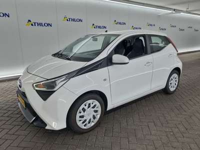 Toyota Aygo 1.0 VVT-I X-PLAY 5D 53KW, 2022