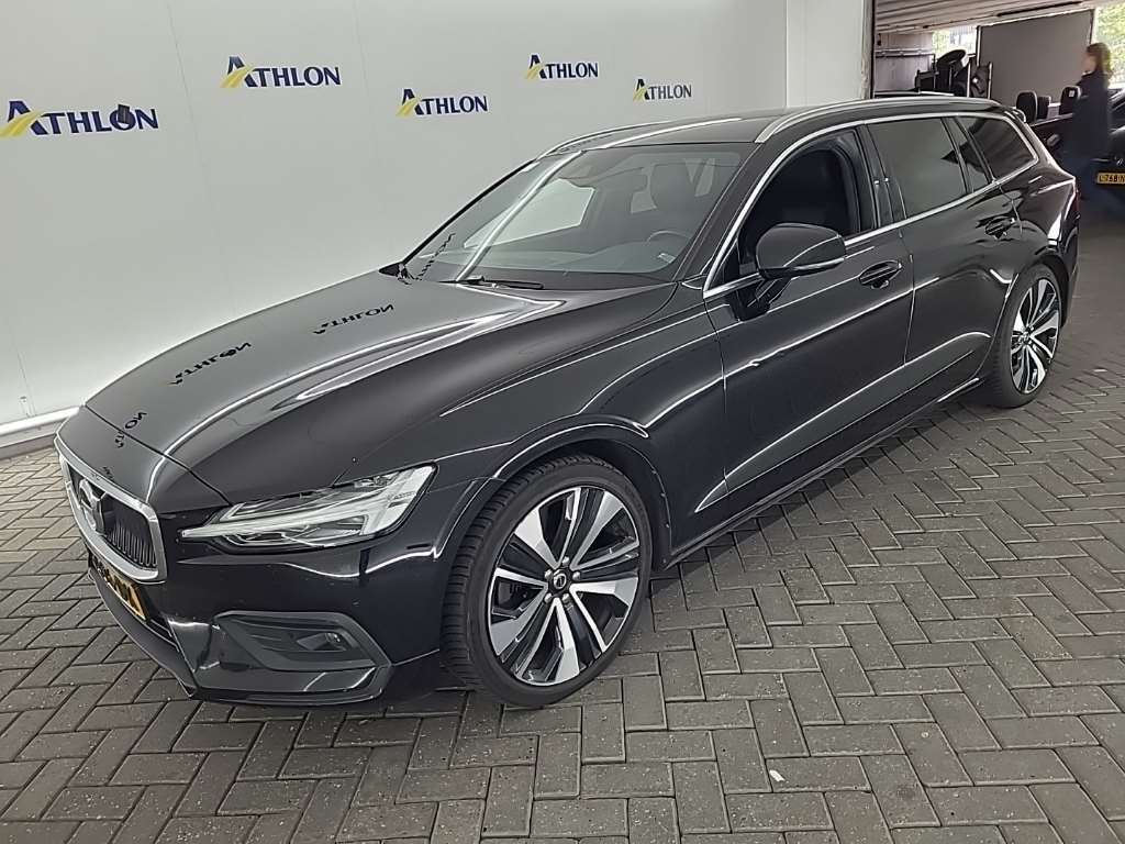 Volvo V60 T4 GEARTRONIC MOMENTUM PRO 5D 140KW, 2020