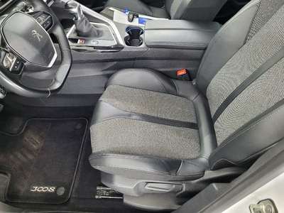 Peugeot 3008 BLUE LEASE PREMIUM PURETECH 130 S&amp;S 5D 96KW, 2019