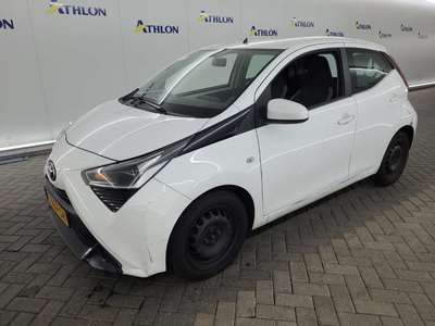 Toyota Aygo 1.0 VVT-I X-PLAY 5D 53KW, 2021