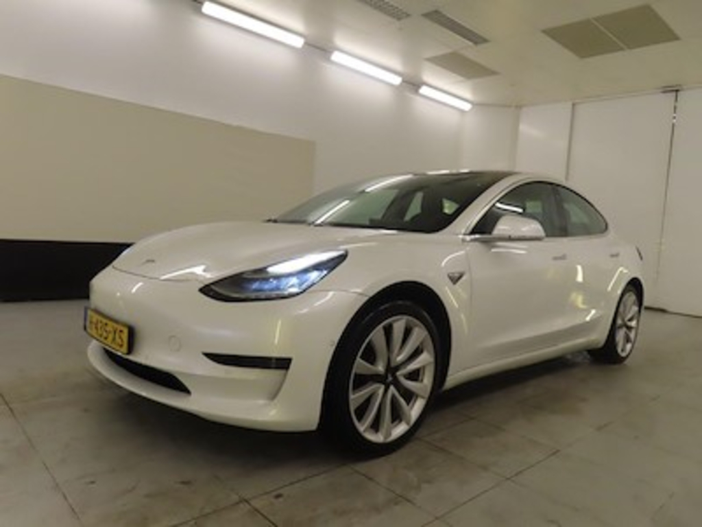 Tesla Model 3 Standard Range Plus RWD 4d