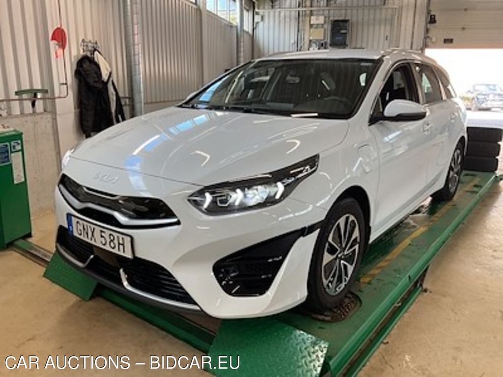 Kia Ceed 1,6 Plug-In Advance Plus Kamera