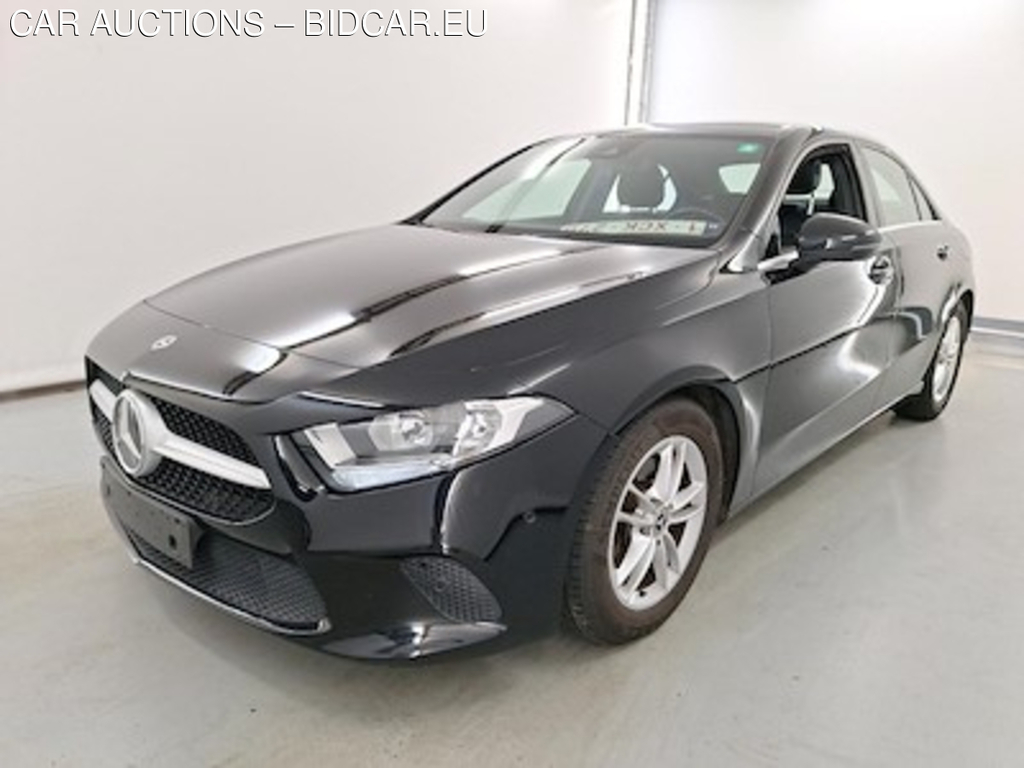 Mercedes-Benz Classe A sedan diesel v177 A 180 d Business Solution