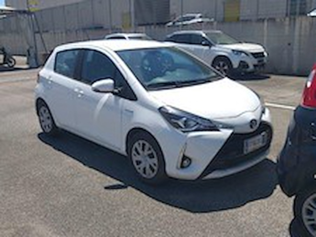 Toyota yaris 1.5 hybrid business hatchback -
