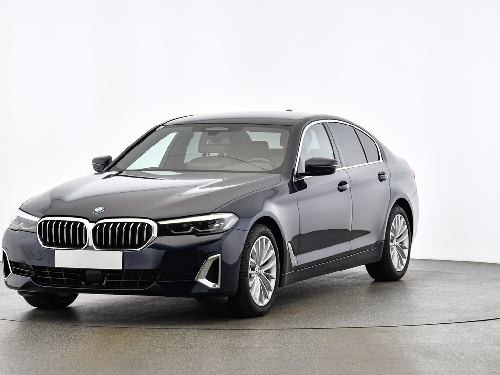 BMW 520d xDrive 48 V Aut. (G30) Luxury Line, 2021