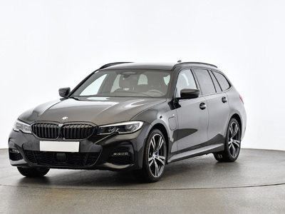 BMW 330e PHEV -, 2021