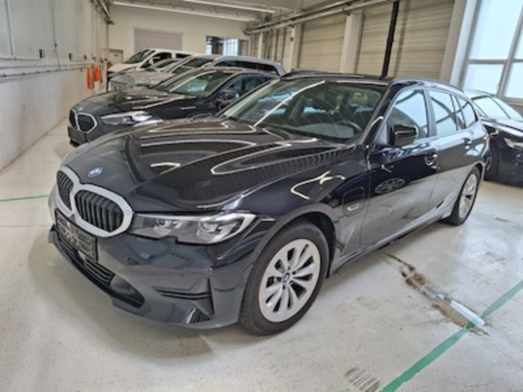 BMW Series 3 320e A Touring 120KW