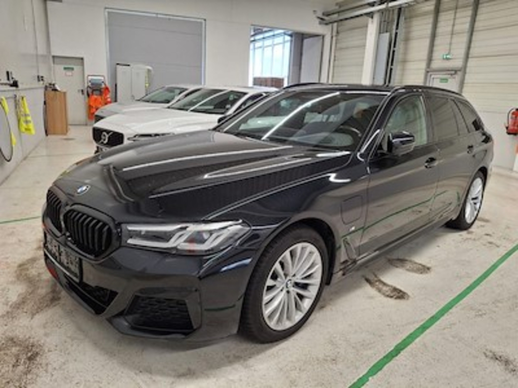 BMW Series 5 530e Touring xDrive 135KW