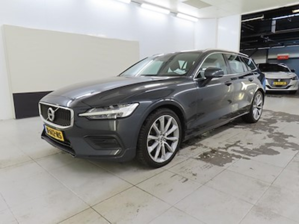 Volvo V60 T4 Geartronic Momentum Pro 5d