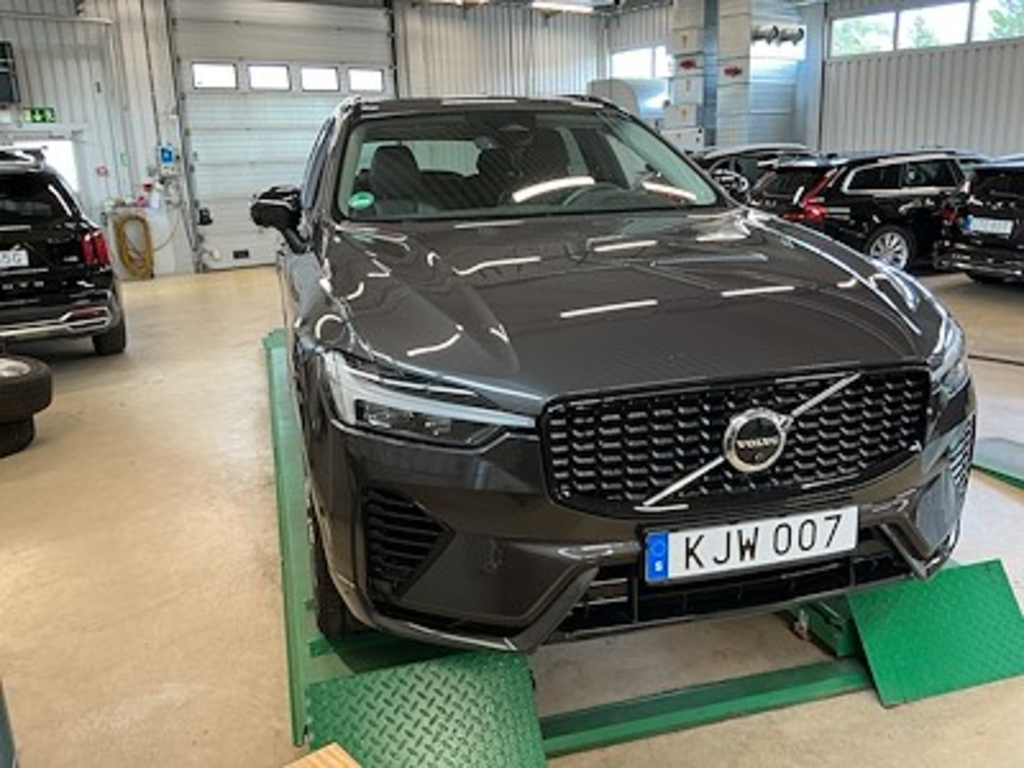 Volvo Xc60 T8 Recharge AWD Plus Dark H/K Varmare 360 Klimatpkt